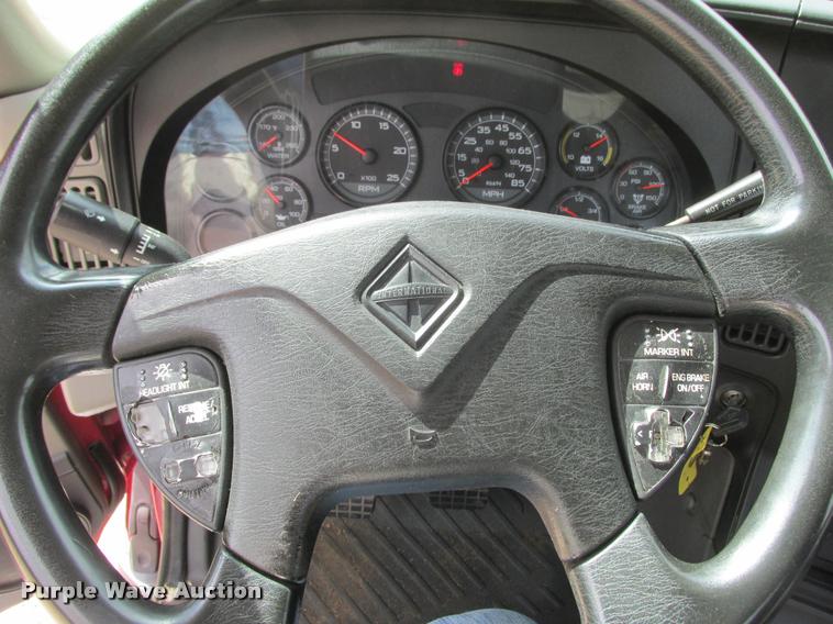 image for item K4210 2009 International ProStar semi truck