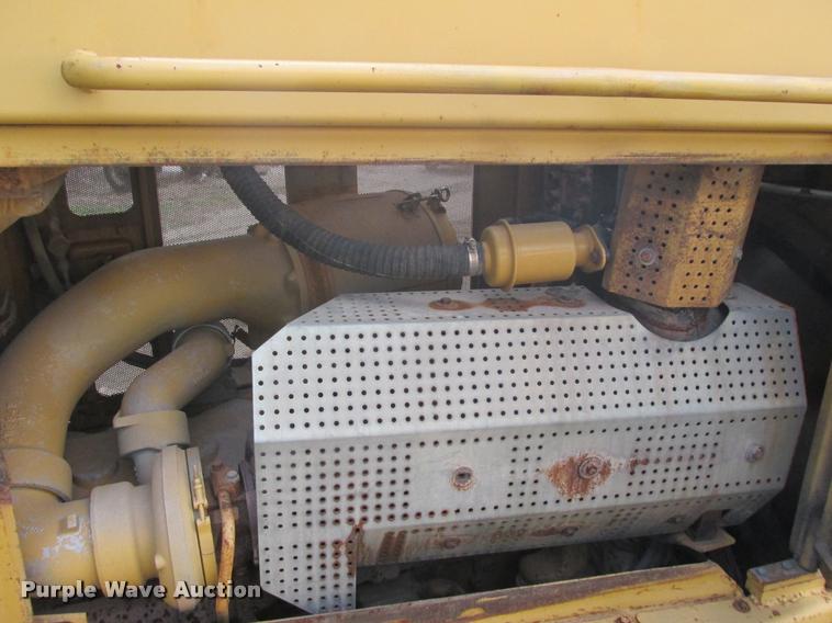 image for item K4212 1988 Caterpillar D8N dozer