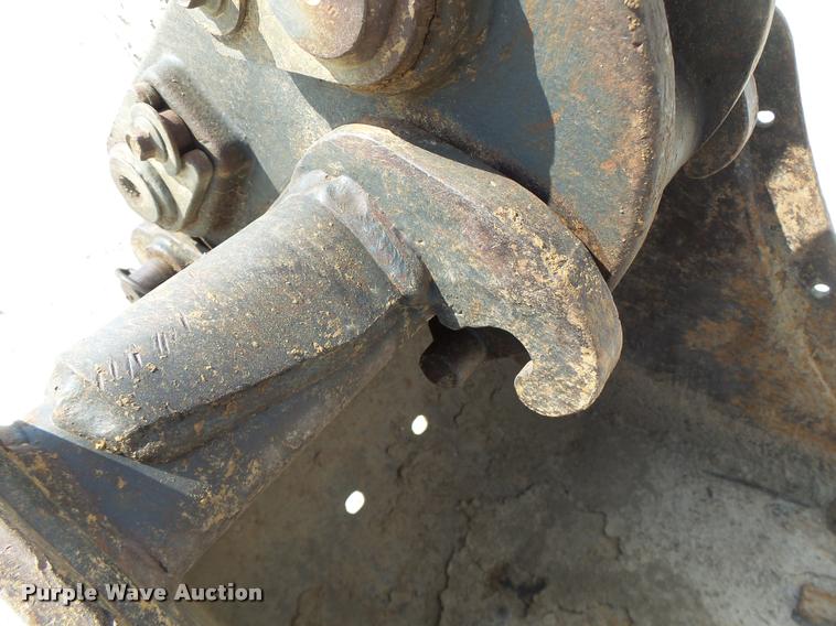 image for item K5689 2004 Bobcat 435 compact excavator