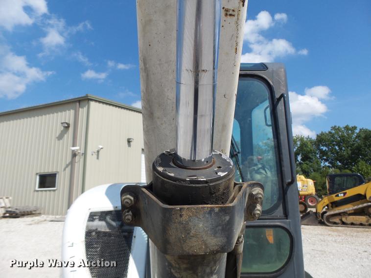 image for item K5689 2004 Bobcat 435 compact excavator