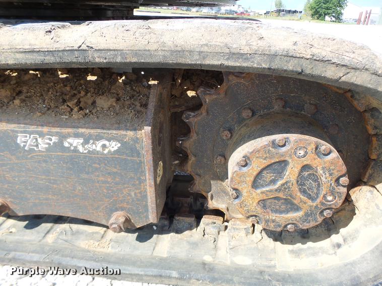 image for item K5689 2004 Bobcat 435 compact excavator