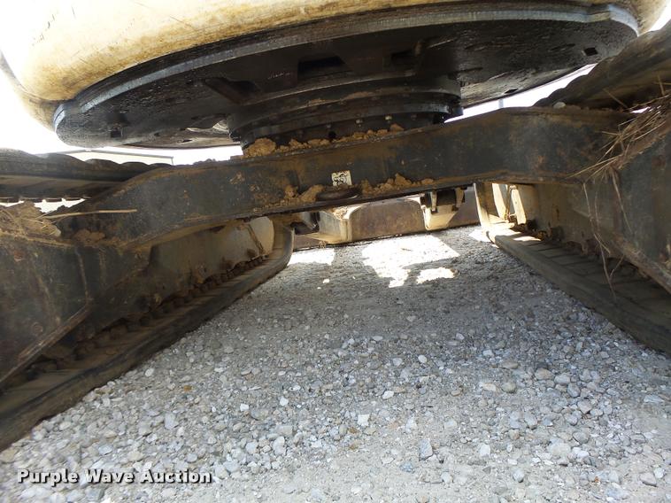 image for item K5689 2004 Bobcat 435 compact excavator