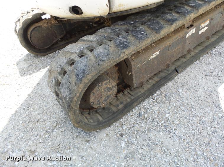 image for item K5689 2004 Bobcat 435 compact excavator