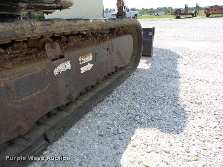 image for item K5689 2004 Bobcat 435 compact excavator