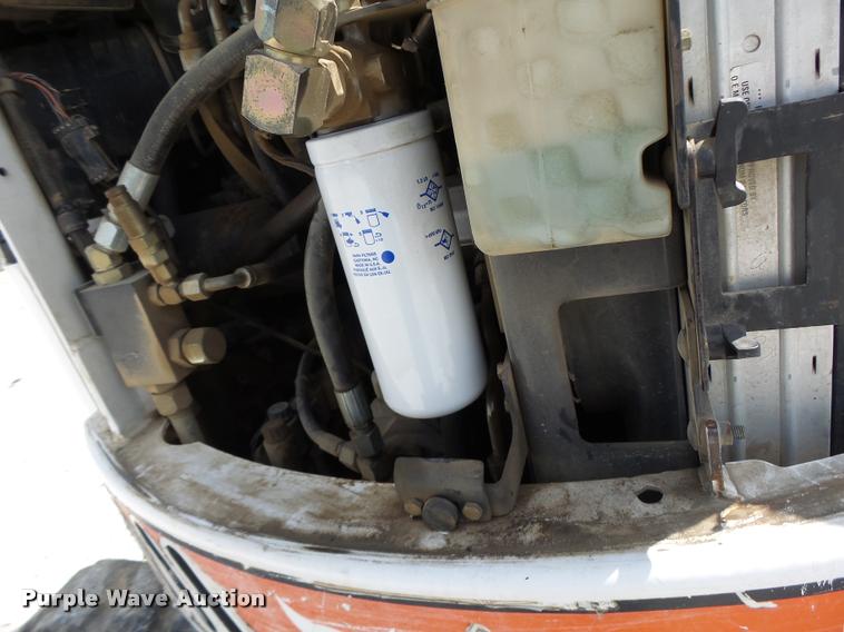 image for item K5689 2004 Bobcat 435 compact excavator