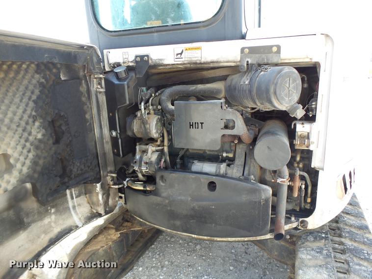 image for item K5689 2004 Bobcat 435 compact excavator