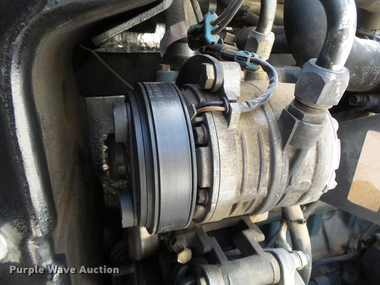 image for item K5689 2004 Bobcat 435 compact excavator