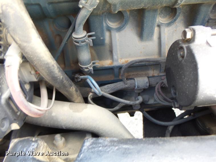 image for item K5689 2004 Bobcat 435 compact excavator