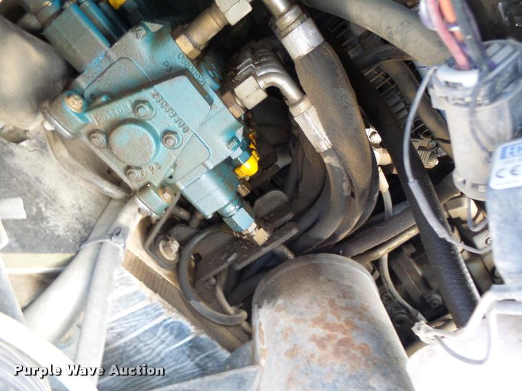 image for item K5689 2004 Bobcat 435 compact excavator