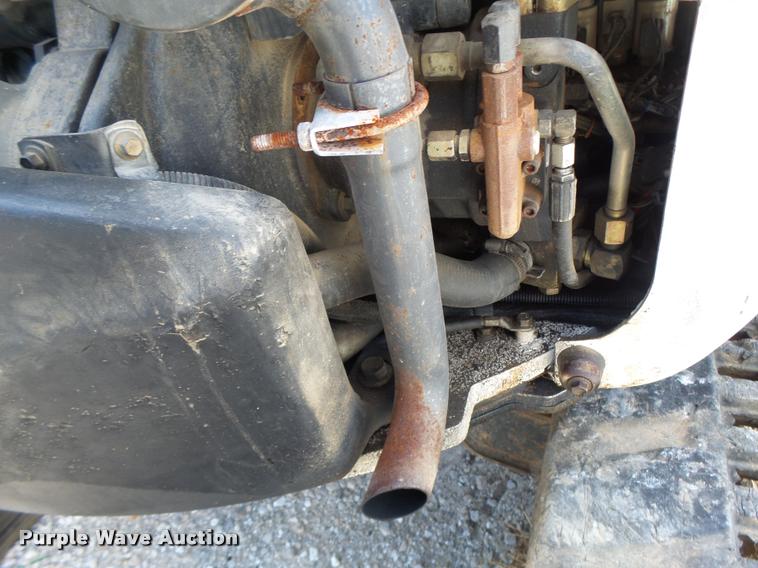 image for item K5689 2004 Bobcat 435 compact excavator