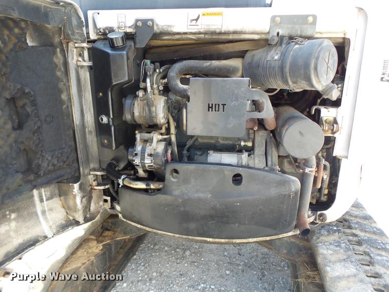 image for item K5689 2004 Bobcat 435 compact excavator