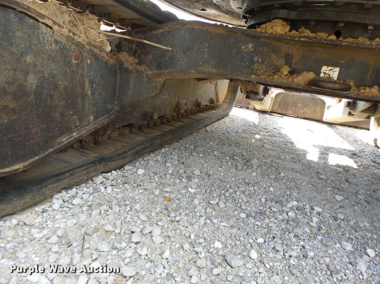 image for item K5689 2004 Bobcat 435 compact excavator