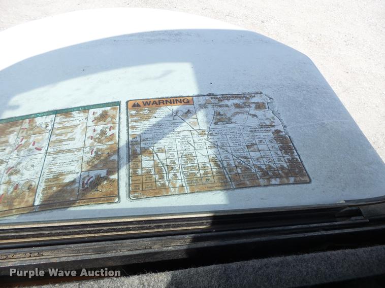 image for item K5689 2004 Bobcat 435 compact excavator