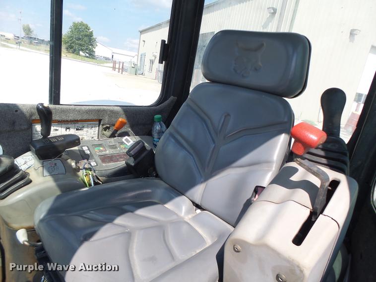 image for item K5689 2004 Bobcat 435 compact excavator