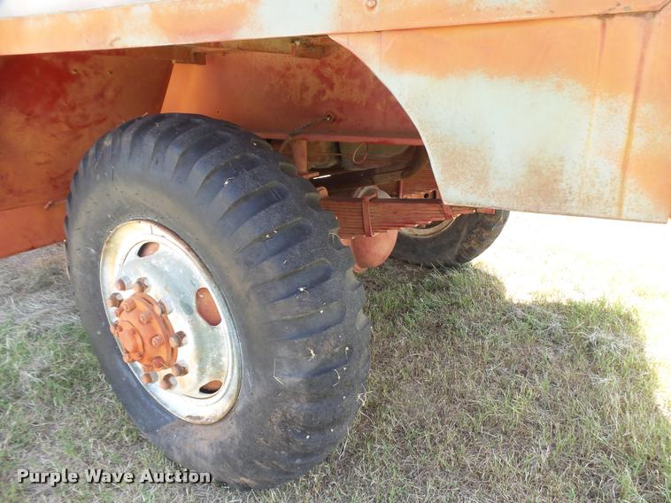 image for item L1601 Little Giant truck crane