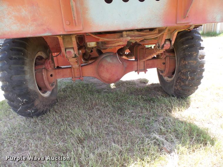 image for item L1601 Little Giant truck crane