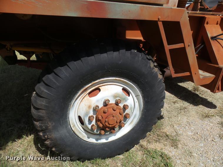 image for item L1601 Little Giant truck crane