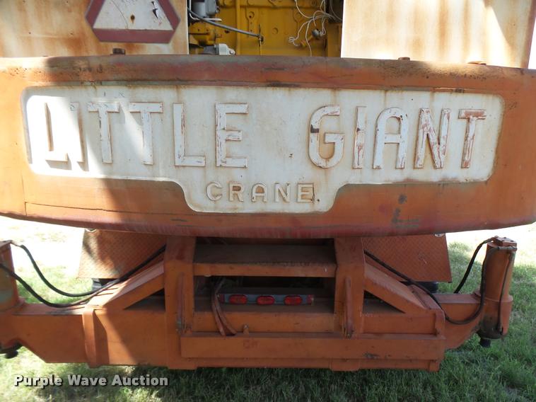 image for item L1601 Little Giant truck crane