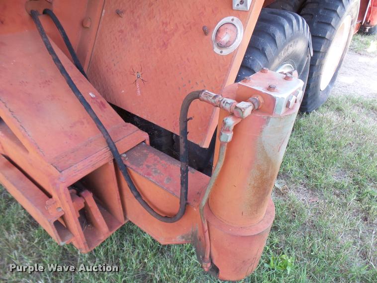 image for item L1601 Little Giant truck crane