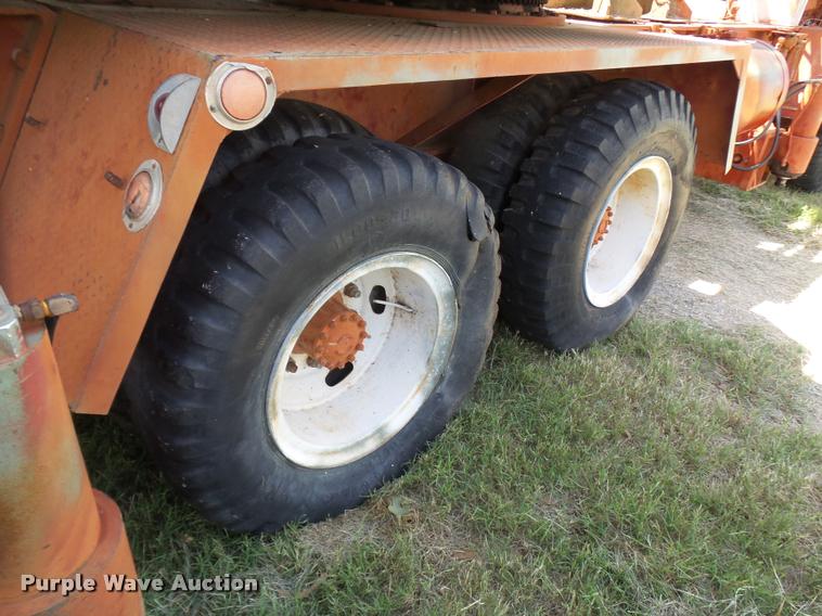 image for item L1601 Little Giant truck crane