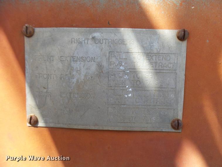 image for item L1601 Little Giant truck crane