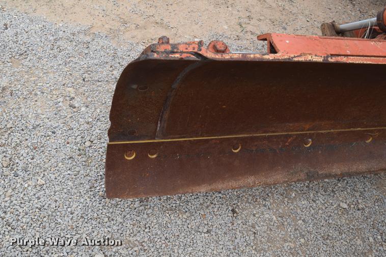 image for item L2582 1984 Champion 710A motor grader