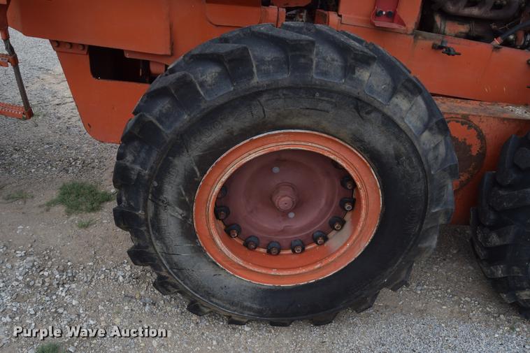 image for item L2582 1984 Champion 710A motor grader