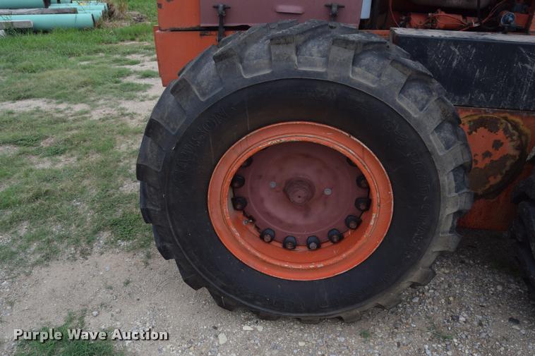 image for item L2582 1984 Champion 710A motor grader