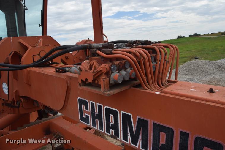 image for item L2582 1984 Champion 710A motor grader