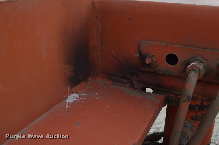 image for item L2582 1984 Champion 710A motor grader