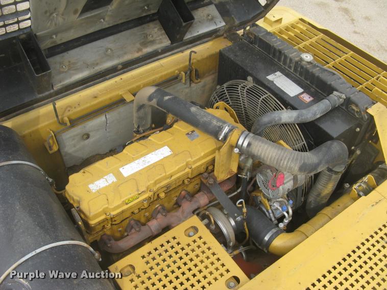 image for item L3869 2005 Caterpillar 330C L excavator