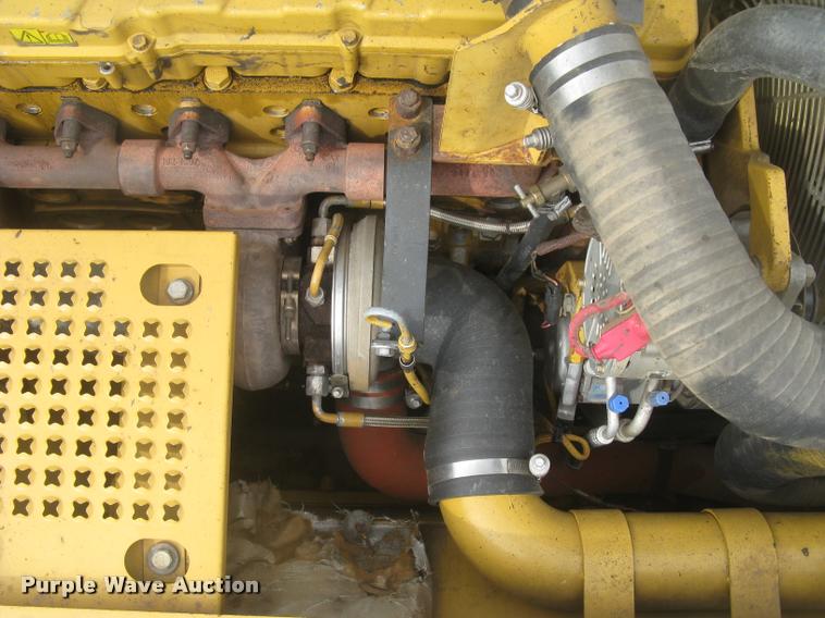 image for item L3869 2005 Caterpillar 330C L excavator