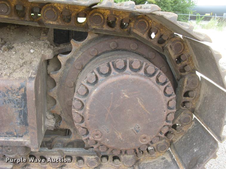 image for item L3869 2005 Caterpillar 330C L excavator