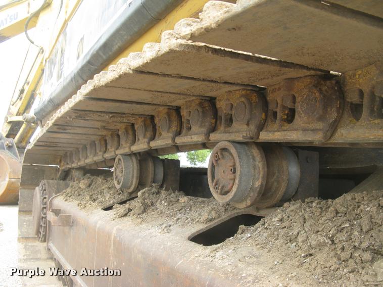 image for item L3869 2005 Caterpillar 330C L excavator