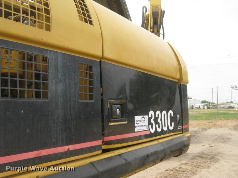 image for item L3869 2005 Caterpillar 330C L excavator
