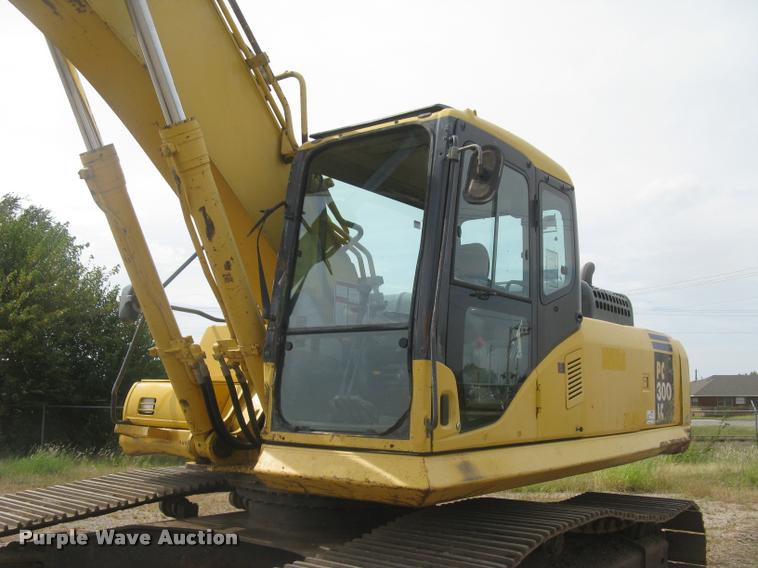 image for item L3870 2004 Komatsu PC300LC-7L excavator