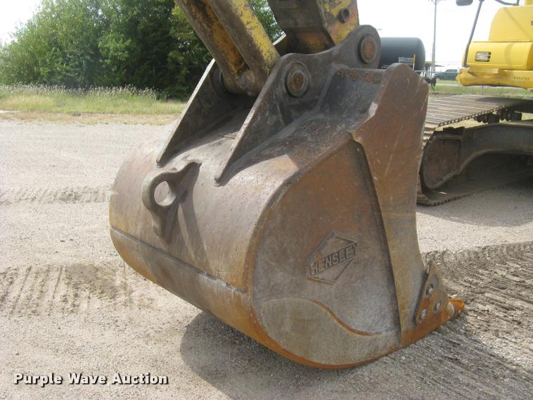 image for item L3870 2004 Komatsu PC300LC-7L excavator