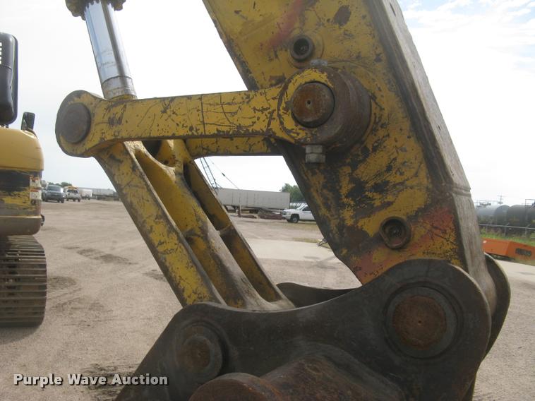image for item L3870 2004 Komatsu PC300LC-7L excavator
