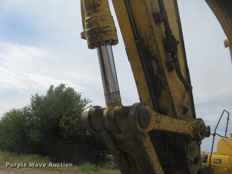 image for item L3870 2004 Komatsu PC300LC-7L excavator