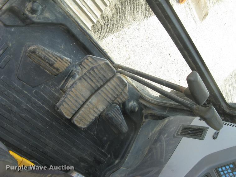 image for item L3870 2004 Komatsu PC300LC-7L excavator