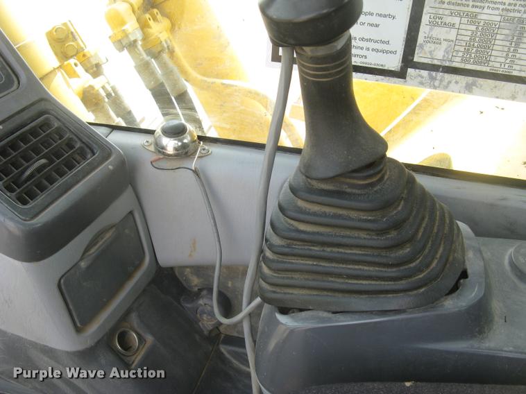 image for item L3870 2004 Komatsu PC300LC-7L excavator