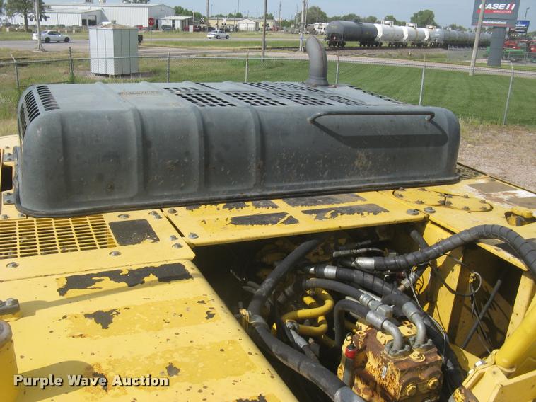 image for item L3870 2004 Komatsu PC300LC-7L excavator