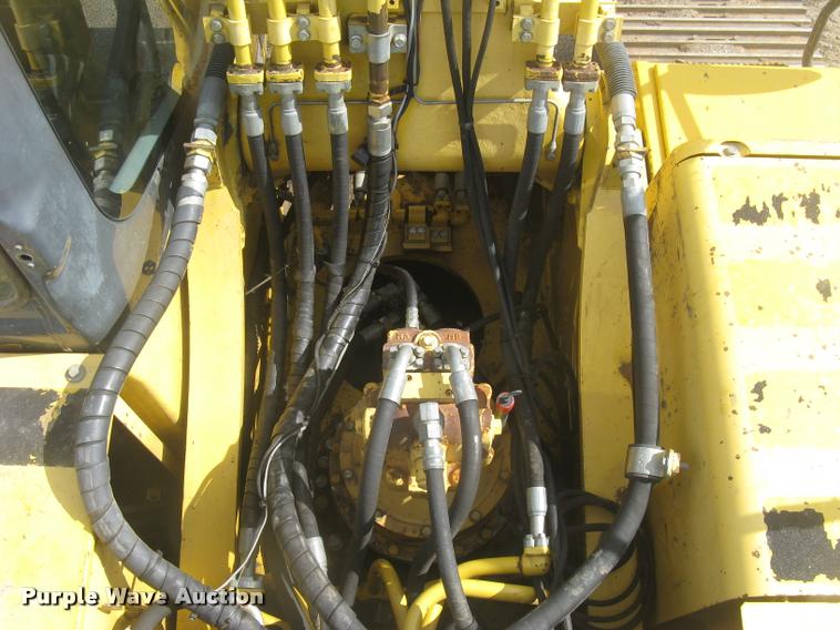 image for item L3870 2004 Komatsu PC300LC-7L excavator