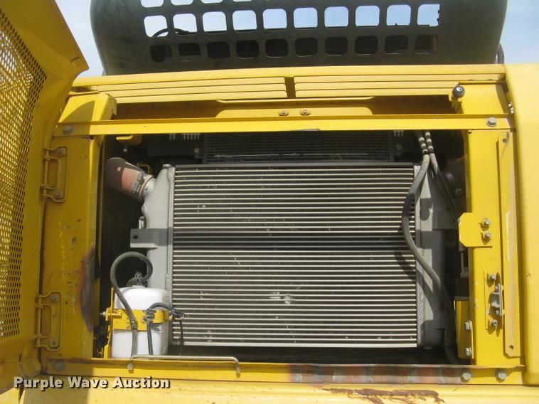 image for item L3870 2004 Komatsu PC300LC-7L excavator