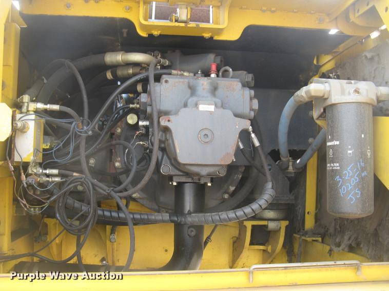 image for item L3870 2004 Komatsu PC300LC-7L excavator