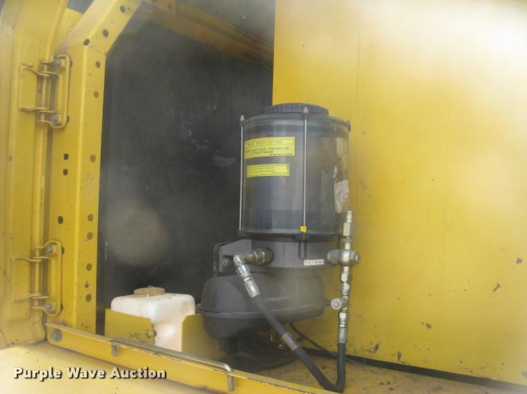 image for item L3870 2004 Komatsu PC300LC-7L excavator