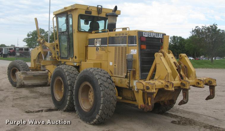 image for item L3871 1998 Caterpillar 160H motor grader