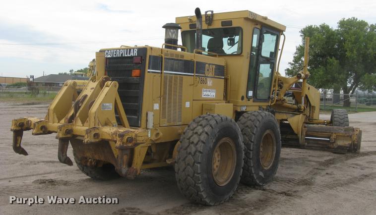image for item L3871 1998 Caterpillar 160H motor grader