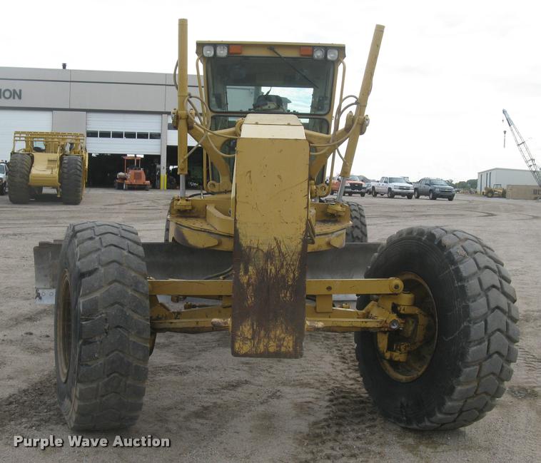 image for item L3871 1998 Caterpillar 160H motor grader