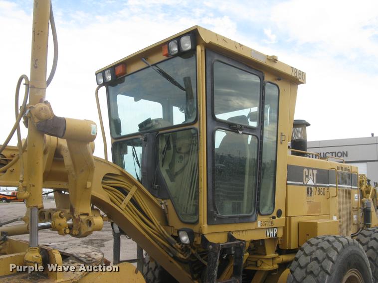 image for item L3871 1998 Caterpillar 160H motor grader